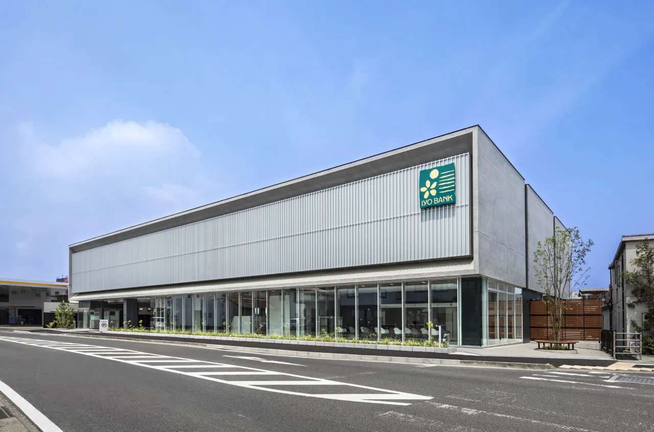 伊予銀行川之江支店