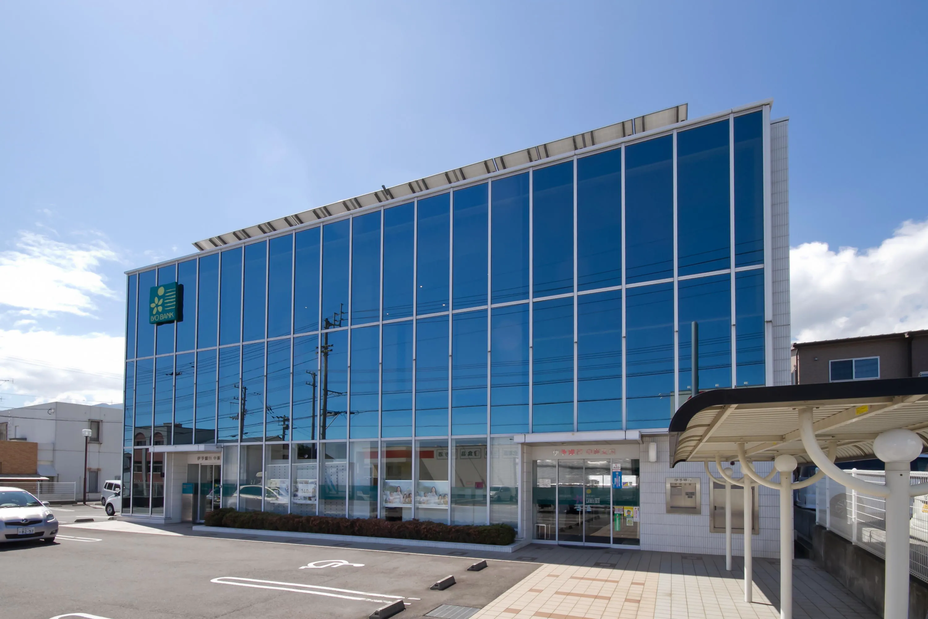 伊予銀行中萩支店