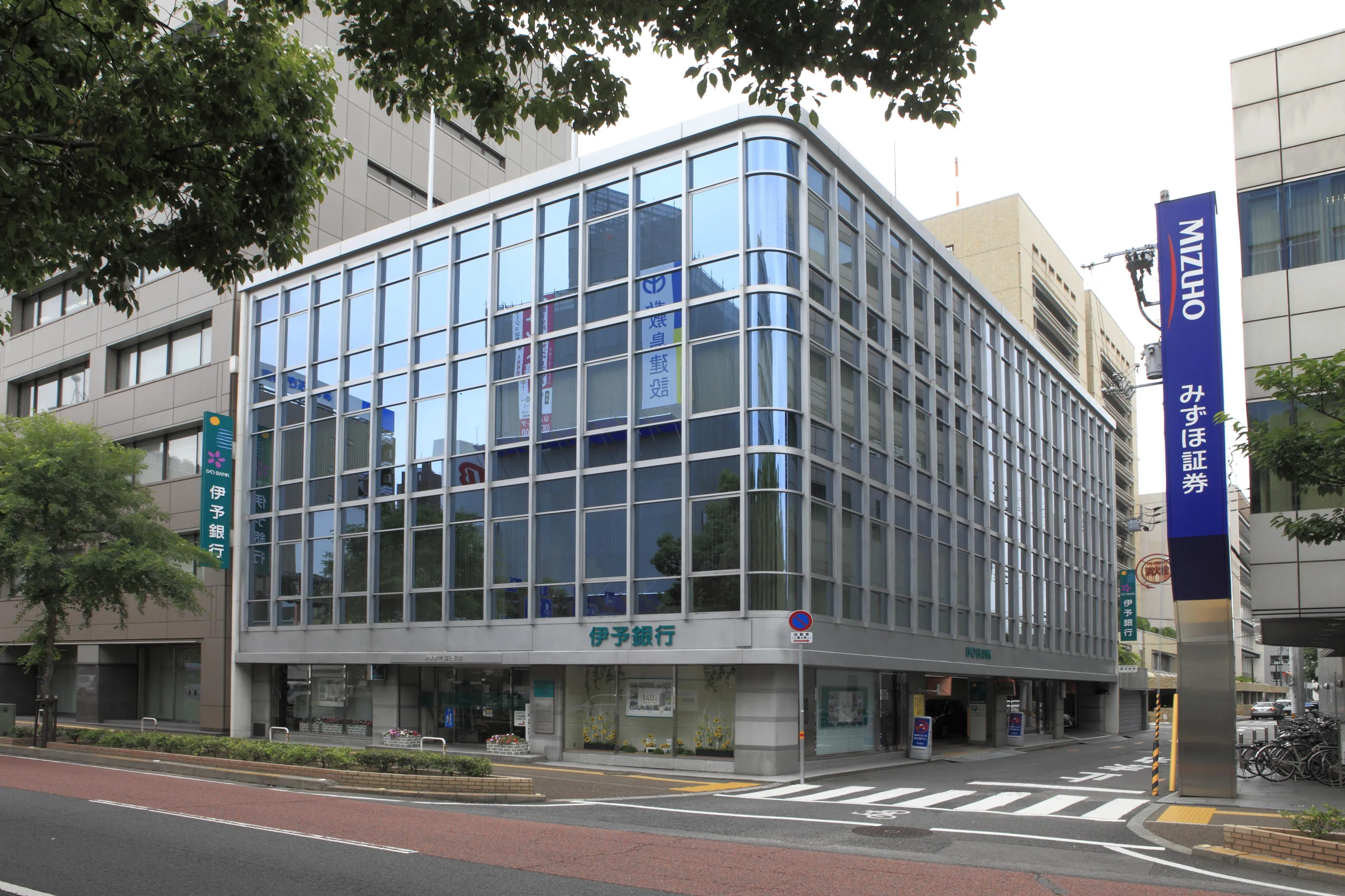 伊予銀行高松支店